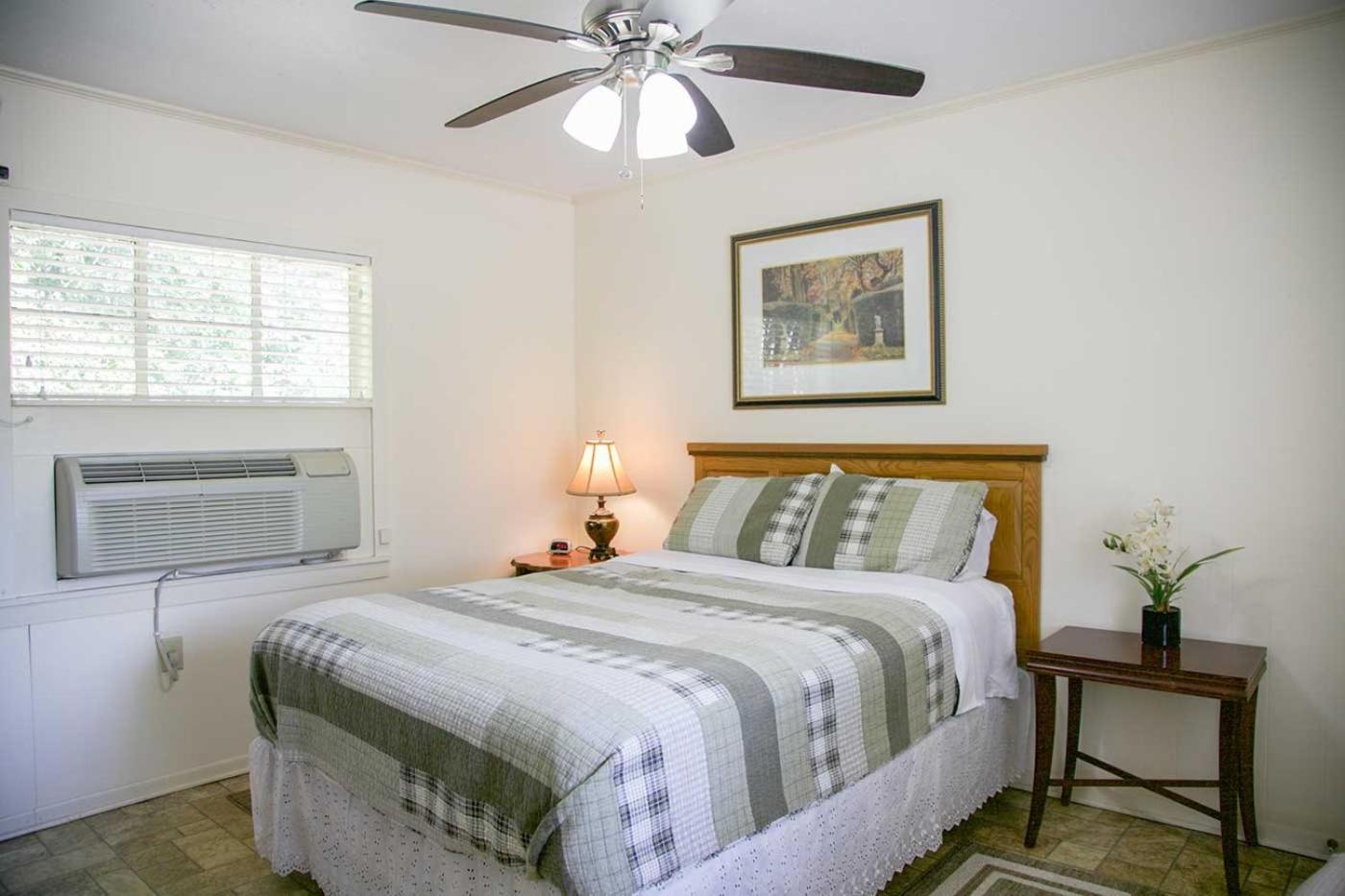 Shiner Country Inn מראה חיצוני תמונה